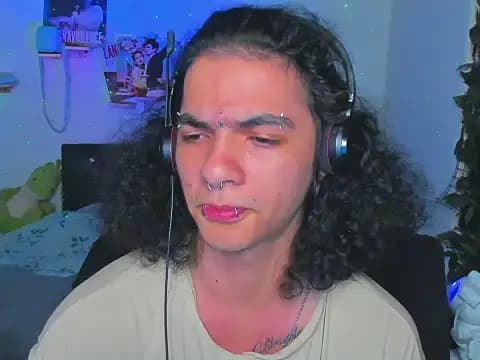 TheMonsterSuck live cam on Stripchat