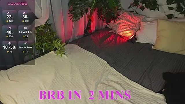 Lia_Melon live cam on Stripchat