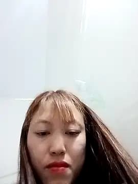 -Bitilu- live cam on Stripchat