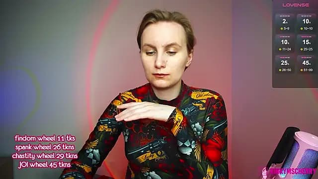 KinkyMissCherry live cam