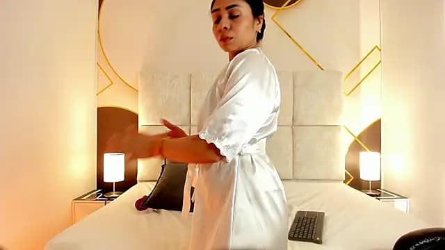 Liney09_ live cam on Stripchat