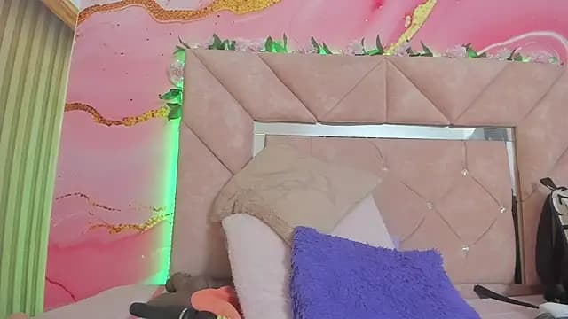 Taylor__cooper live cam