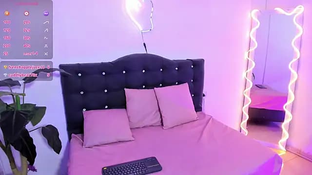 LINDSAY_TAY live cam