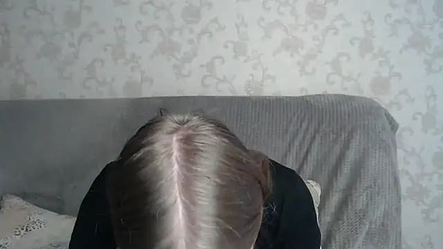 HitGyrl live cam on Stripchat