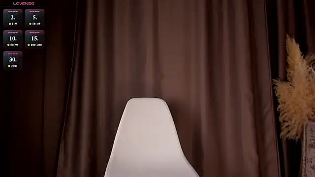 KristinDavis live cam on Stripchat