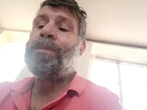 stud2512 live cam on Stripchat