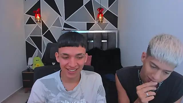 Juan_Nd_Steven live cam