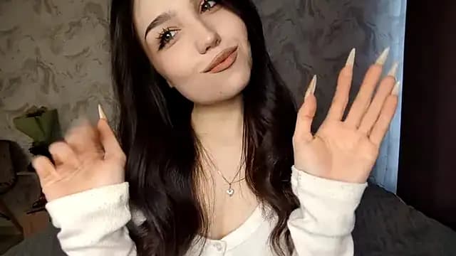 Qwami_Amie live cam on Stripchat