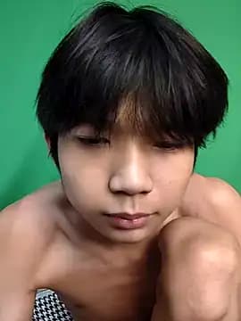 -OvO live cam on Stripchat