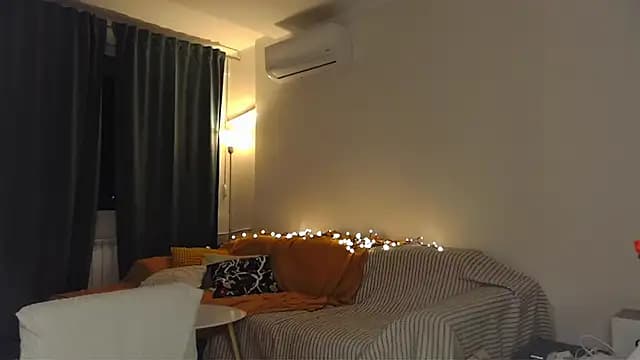 amber_quell_here live cam