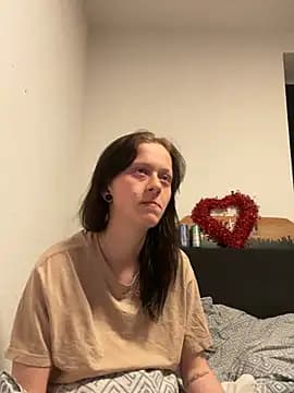 Queenadri live cam on Stripchat