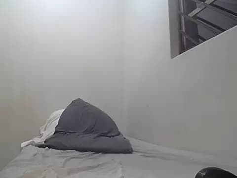 KinkyJXxX live cam on Stripchat