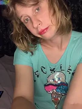 NaughtyMicka live cam