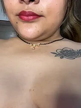 Rosy_BabyDoll live cam