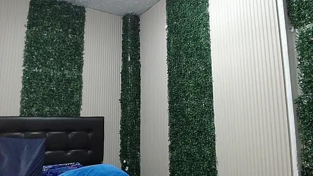 violet_angel13 live cam