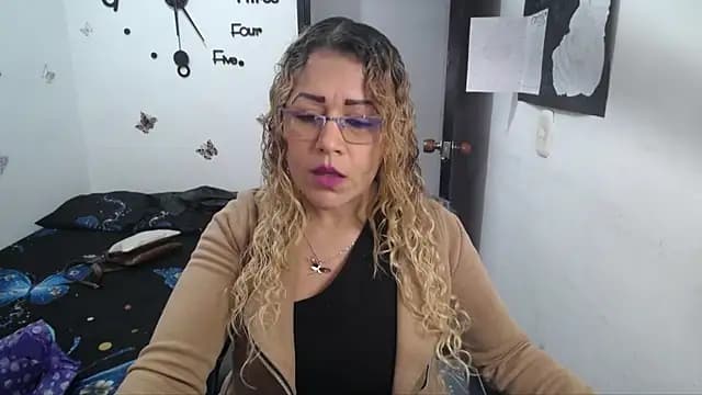 Escobar-Skarlet live cam