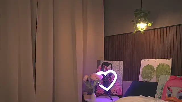 pinkmangokiss live cam