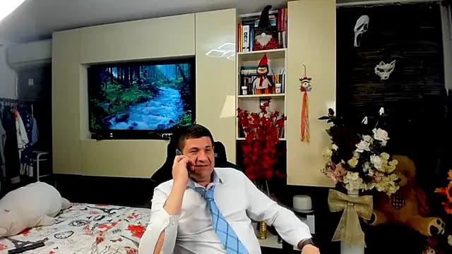 SpartacusDaddy48 live cam