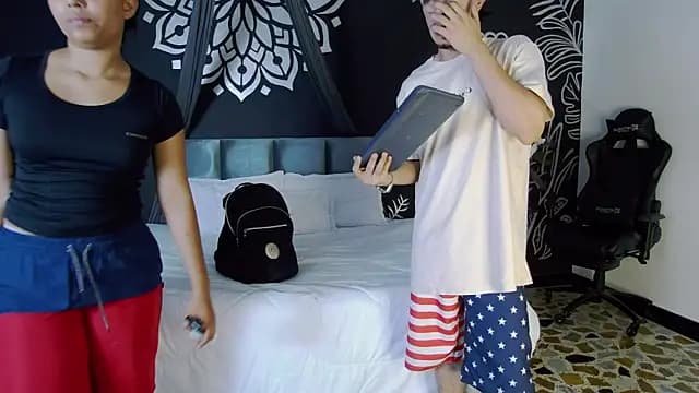 Luna_Dante_fox live cam