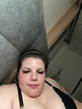 BazsiSzinti live cam