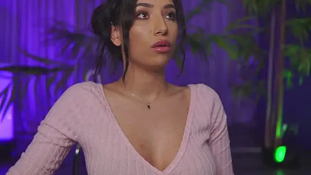 GinaValentinna live cam