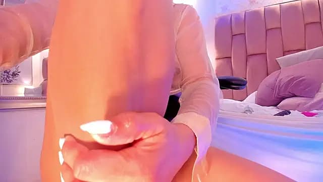 aishathornee live cam