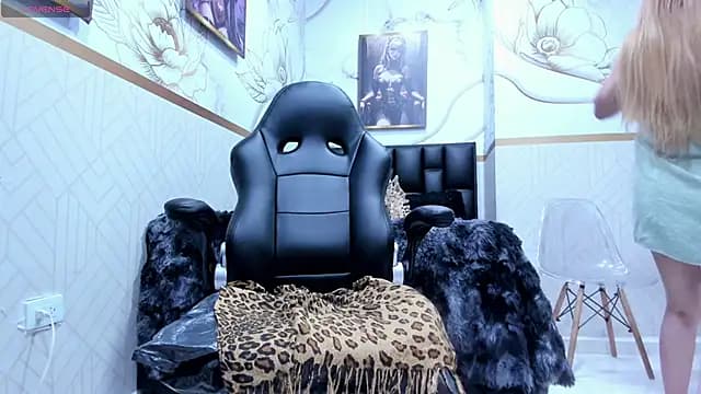 alicee__mature live cam