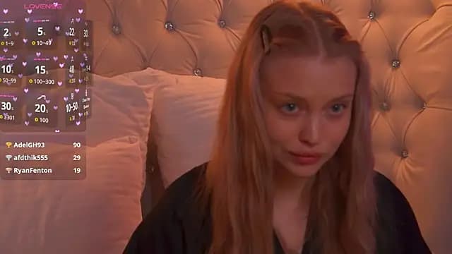 MollyHilton live cam