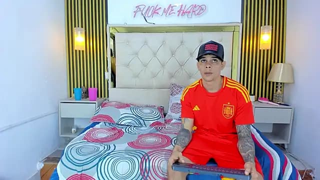 Adventurous_Boys live cam