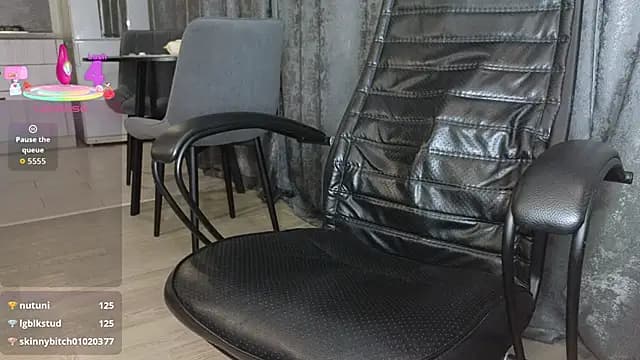 bebrochka41_ live cam on Stripchat