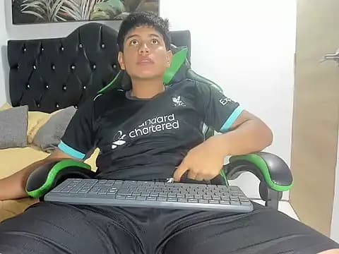 magnust_miller_ live cam