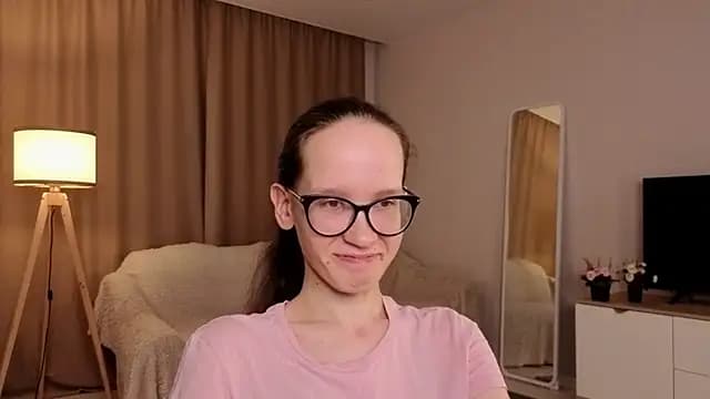 BettyBrowni live cam