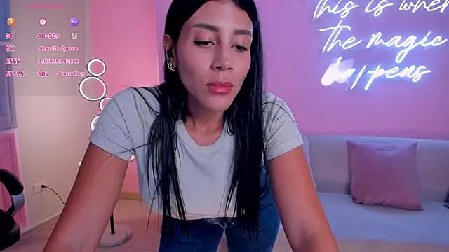 CharlotteCox_ live cam