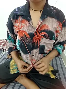 BABY-_LAVNYA live cam