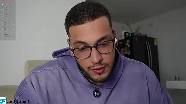 Maximo_Dominic live cam on Stripchat