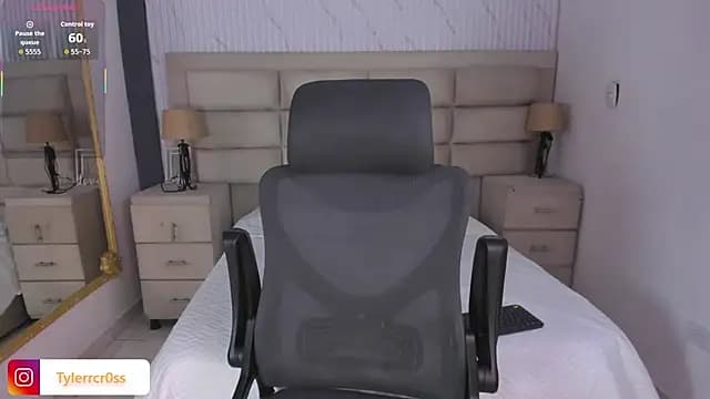 TylerCross_ live cam