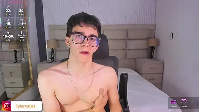 TylerCross_ live cam