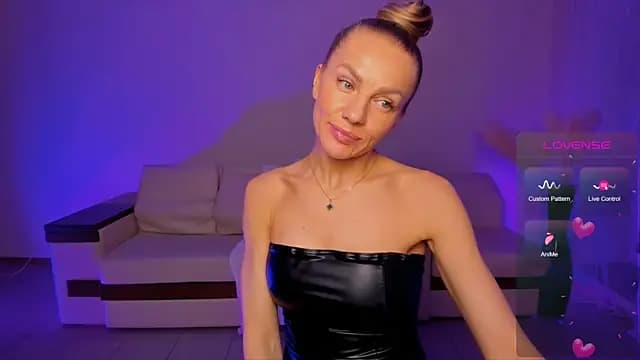 Oliva_Candy live cam