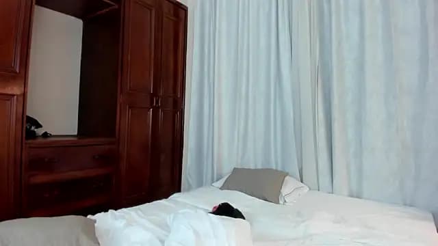 dennis_hills live cam