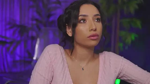 GinaValentinna live cam