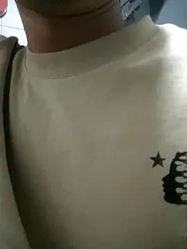 EsmeraldaNaim live cam