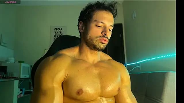 Lucasfit24 live cam