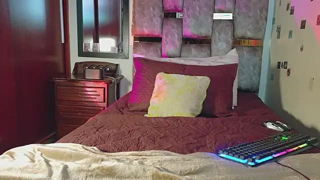 DannyPhantom555 live cam