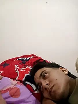 EsmeraldaNaim live cam