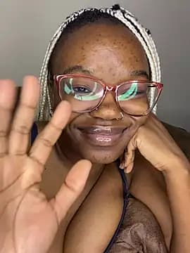 YummyMelanin117 live cam