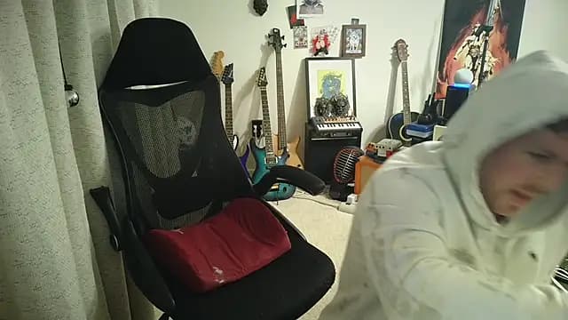 9VOLTT live cam on Stripchat