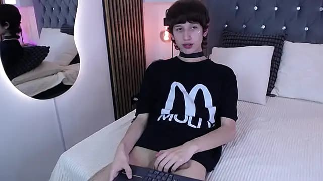 Emo_Boy_ live cam