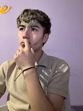 AlexanderCollman2 live cam