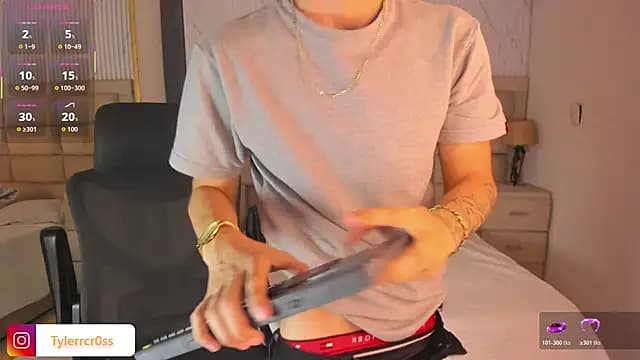 TylerCross_ live cam