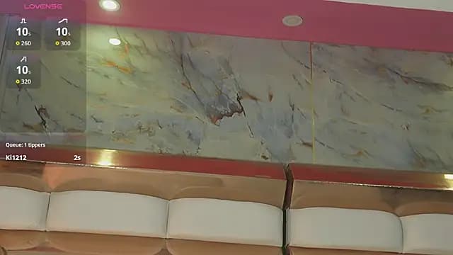 Beautifulskinny18 live cam